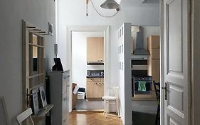 Awesome Apartment In The City